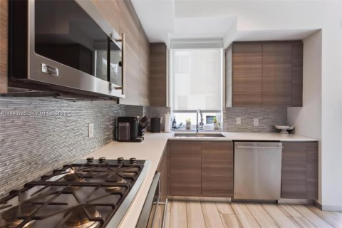 Touwnhouse à louer à Miami Beach, Floride: 3 chambres, 227.98 m2 № 2063020 - photo 15