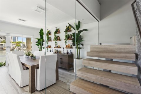 Touwnhouse à louer à Miami Beach, Floride: 3 chambres, 227.98 m2 № 2063020 - photo 8