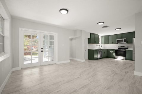 Villa ou maison à vendre à Tarpon Springs, Floride: 3 chambres, 199.18 m2 № 2234452 - photo 10