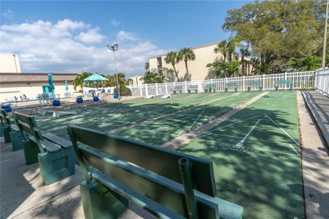 Condo in Largo, Florida, 2 bedrooms  № 1898507 - photo 21