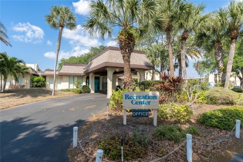 Condo in Largo, Florida, 2 bedrooms  № 1898507 - photo 28