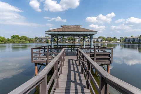 Condo in Largo, Florida, 2 bedrooms  № 1898507 - photo 25