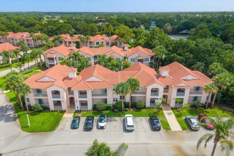 Condominio en Port St. Lucie, Florida, 2 dormitorios  № 2242341