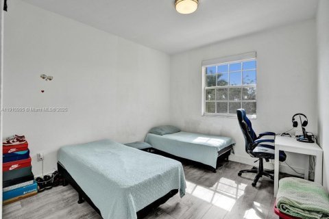 Touwnhouse à vendre à Miami, Floride: 3 chambres, 155.15 m2 № 1968064 - photo 23