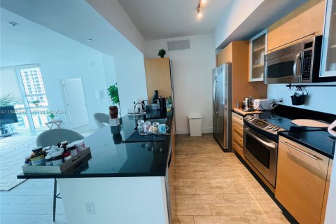 Купить кондоминиум в Майами, Флорида 2 спальни, 119.75м2, № 2003194 - фото 4