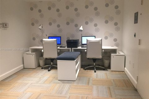 Купить кондоминиум в Майами, Флорида 2 спальни, 119.75м2, № 2003194 - фото 29