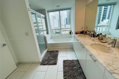 Купить кондоминиум в Майами, Флорида 2 спальни, 119.75м2, № 2003194 - фото 10