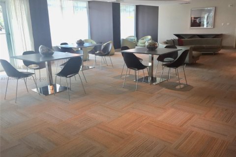 Купить кондоминиум в Майами, Флорида 2 спальни, 119.75м2, № 2003194 - фото 24