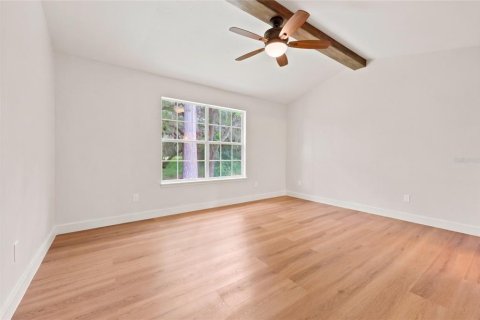House in Gainesville, Florida 3 bedrooms, 154.87 sq.m. № 2238440 - photo 15