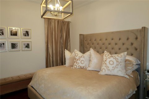 Adosado en alquiler en West Palm Beach, Florida, 2 dormitorios, 169.92 m2 № 1954371 - foto 16