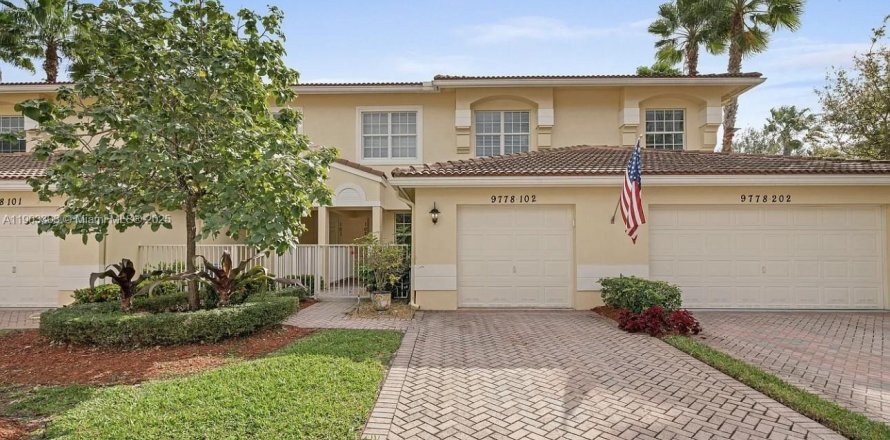 Adosado en West Palm Beach, Florida 2 dormitorios, 169.92 m2 № 1954371