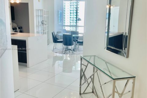 Купить кондоминиум в Майами, Флорида 2 спальни, 144.93м2, № 2012850 - фото 18