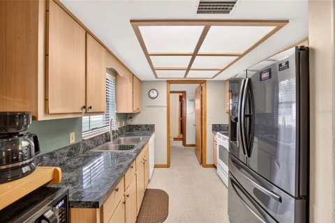 Casa en venta en Ocala, Florida, 2 dormitorios, 100.8 m2 № 2385712 - foto 4