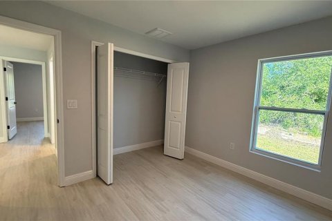 Villa ou maison à vendre à Port Charlotte, Floride: 4 chambres, 117.99 m2 № 1793322 - photo 8