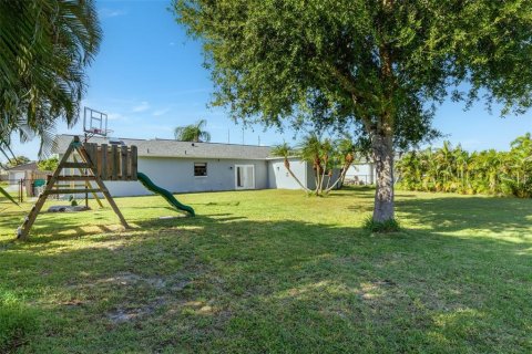 Villa ou maison à vendre à Punta Gorda, Floride: 4 chambres, 121.61 m2 № 2432756 - photo 30