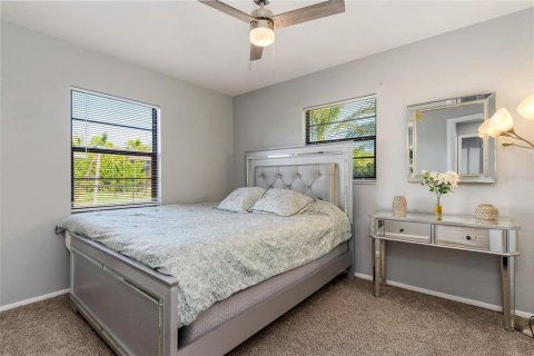 Villa ou maison à vendre à Punta Gorda, Floride: 4 chambres, 121.61 m2 № 2432756 - photo 23