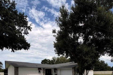 House in Sarasota, Florida 3 bedrooms, 219.9 sq.m. № 2369637