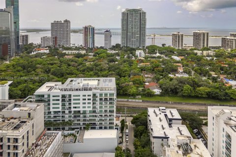 Купить кондоминиум в Майами, Флорида 52.49м2, № 1960954 - фото 4