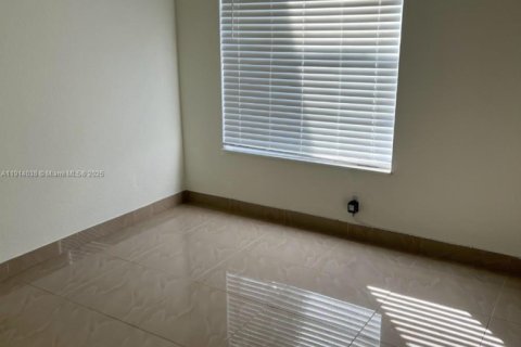 Condo in Davie, Florida, 3 bedrooms № 1969520 - photo 7