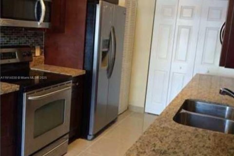 Condo in Davie, Florida, 3 bedrooms № 1969520 - photo 4