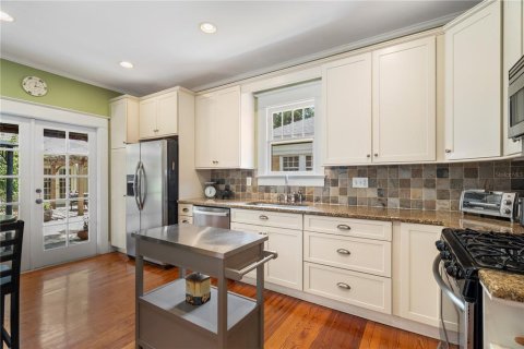 House in Tampa, Florida 3 bedrooms, 125.98 sq.m. № 1828450 - photo 19