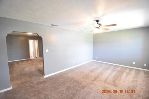Villa ou maison à louer à Tampa, Floride: 4 chambres, 204.38 m2 № 2318529 - photo 5