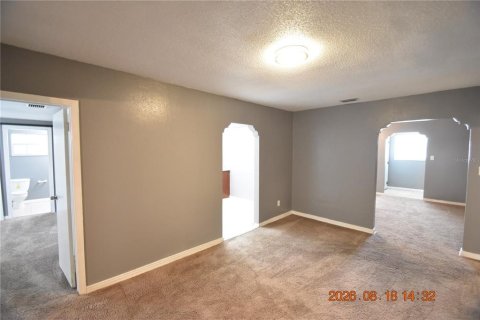 Villa ou maison à louer à Tampa, Floride: 4 chambres, 204.38 m2 № 2318529 - photo 10