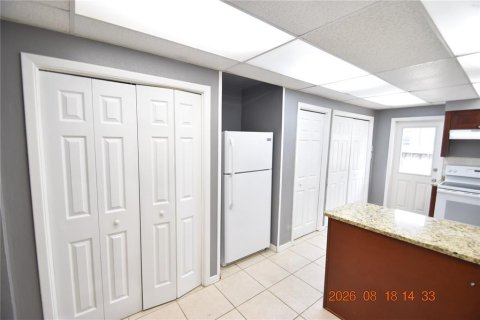 Villa ou maison à louer à Tampa, Floride: 4 chambres, 204.38 m2 № 2318529 - photo 16