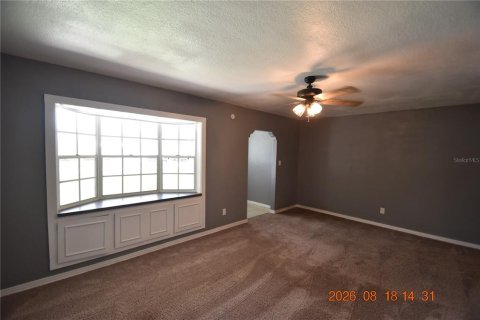 Villa ou maison à louer à Tampa, Floride: 4 chambres, 204.38 m2 № 2318529 - photo 7