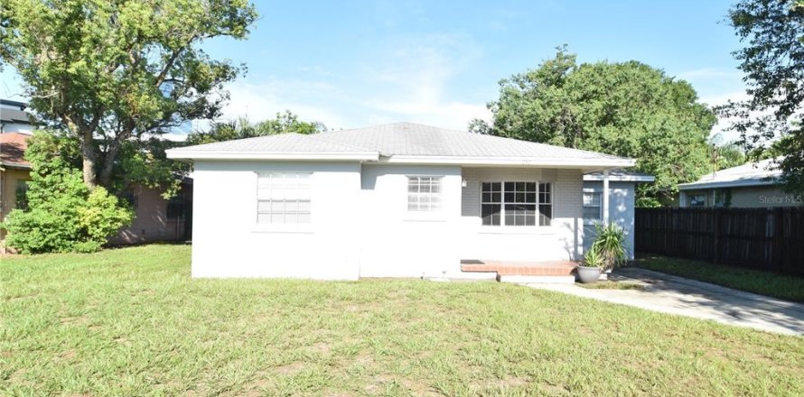 Villa ou maison à Tampa, Floride 4 chambres, 204.38 m2 № 2318529