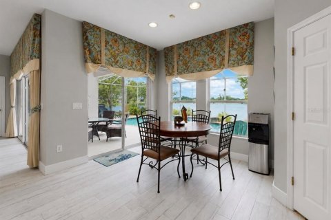 House in Ruskin, Florida 5 bedrooms, 291.34 sq.m. № 2148193 - photo 14