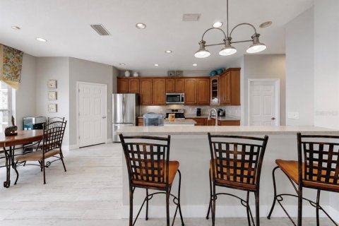 House in Ruskin, Florida 5 bedrooms, 291.34 sq.m. № 2148193 - photo 15