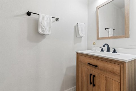 Купить виллу или дом в Ленд-о-Лейкс, Флорида 9 комнат, 201.51м2, № 2220394 - фото 17