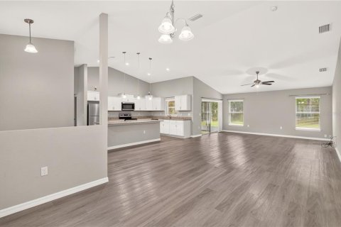 Villa ou maison à vendre à Dunnellon, Floride: 4 chambres, 180.14 m2 № 2381188 - photo 17