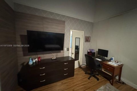 Casa en venta en Miramar, Florida, 5 dormitorios, 176.79 m2 № 2033510 - foto 14