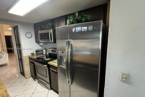 Casa en venta en Miramar, Florida, 5 dormitorios, 176.79 m2 № 2033510 - foto 10