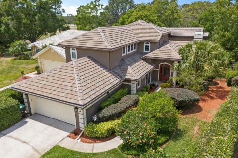 House in Winter Garden, Florida 3 bedrooms, 320.51 sq.m. № 1653703 - photo 1