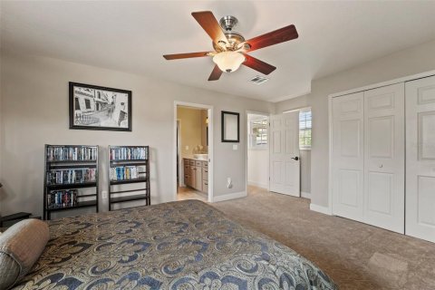 House in Winter Garden, Florida 3 bedrooms, 320.51 sq.m. № 1653703 - photo 22