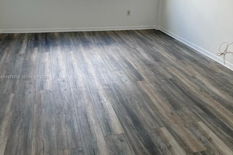 Appartement à louer à Miami Beach, Floride: 1 chambre, 72.84 m2 № 2032396 - photo 12