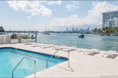 Appartement à louer à Miami Beach, Floride: 1 chambre, 72.84 m2 № 2032396 - photo 6