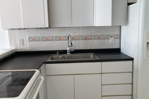 Appartement à louer à Miami Beach, Floride: 1 chambre, 72.84 m2 № 2032396 - photo 15