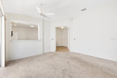Villa ou maison à vendre à The Villages, Floride: 2 chambres, 109.81 m2 № 1894139 - photo 4