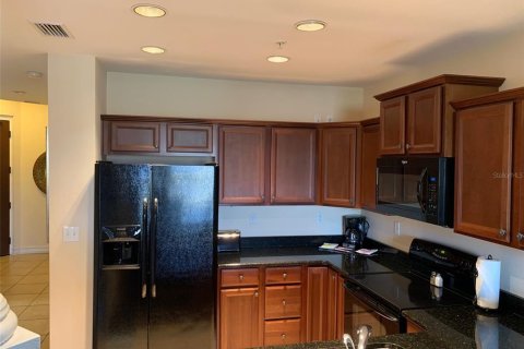 Condo in Tampa, Florida, 2 bedrooms  № 1910021 - photo 17