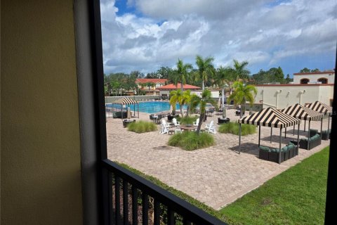 Condo in Tampa, Florida, 2 bedrooms  № 1910021 - photo 2