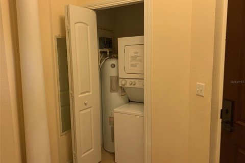 Condo in Tampa, Florida, 2 bedrooms  № 1910021 - photo 14
