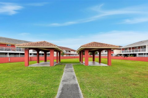 Appartement à louer à Hialeah Gardens, Floride: 2 chambres, 95.6 m2 № 2000853 - photo 21