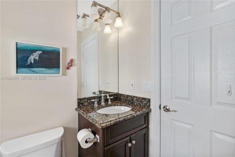 Villa ou maison à vendre à Fort Lauderdale, Floride: 4 chambres, 267.37 m2 № 2064184 - photo 21