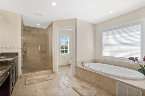 Villa ou maison à vendre à Fort Lauderdale, Floride: 4 chambres, 267.37 m2 № 2064184 - photo 13