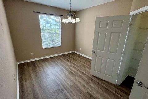 Condo in Orlando, Florida, 2 bedrooms  № 1900267 - photo 11