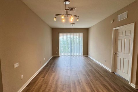 Condo in Orlando, Florida, 2 bedrooms  № 1900267 - photo 9